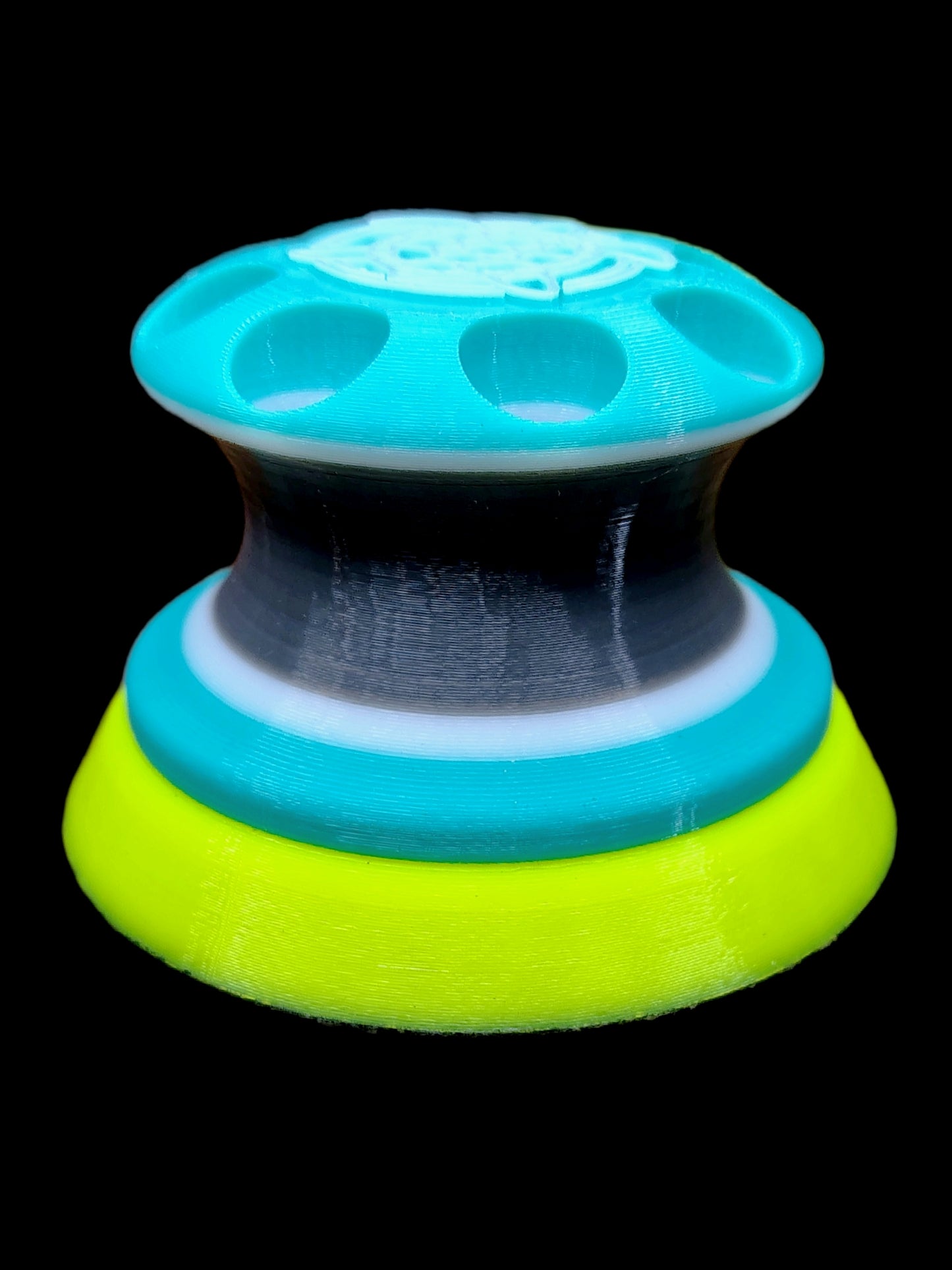 The SandTurtle Mini Kit - 3" Hook and Loop Hand Sander